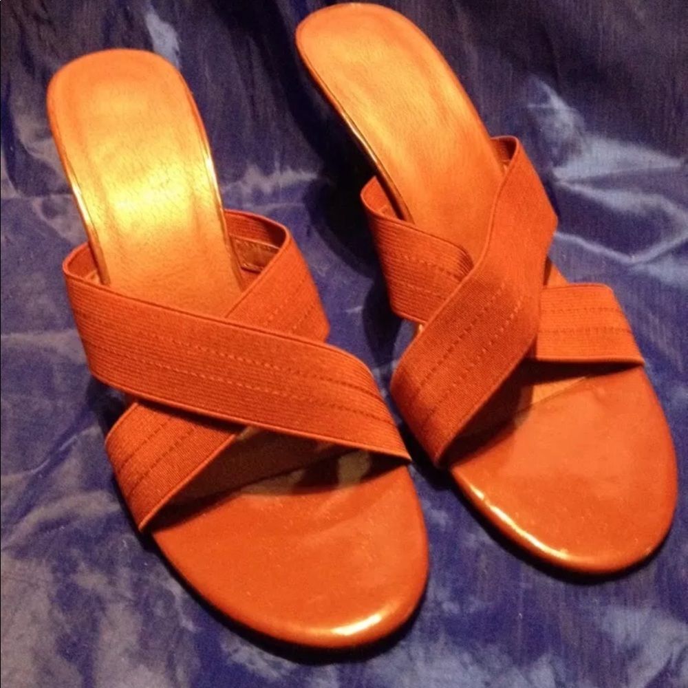 Pointier 39 Reflexology shoe size 8BM